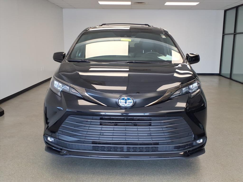 used 2024 Toyota Sienna car, priced at $49,950