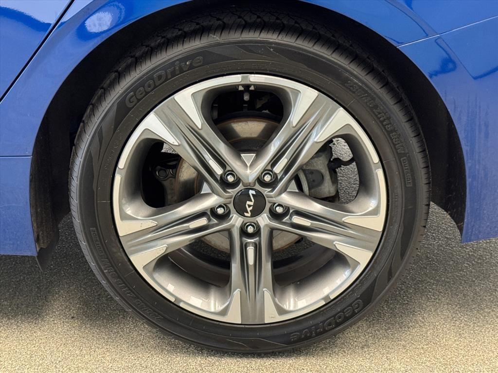 used 2024 Kia K5 car, priced at $27,550