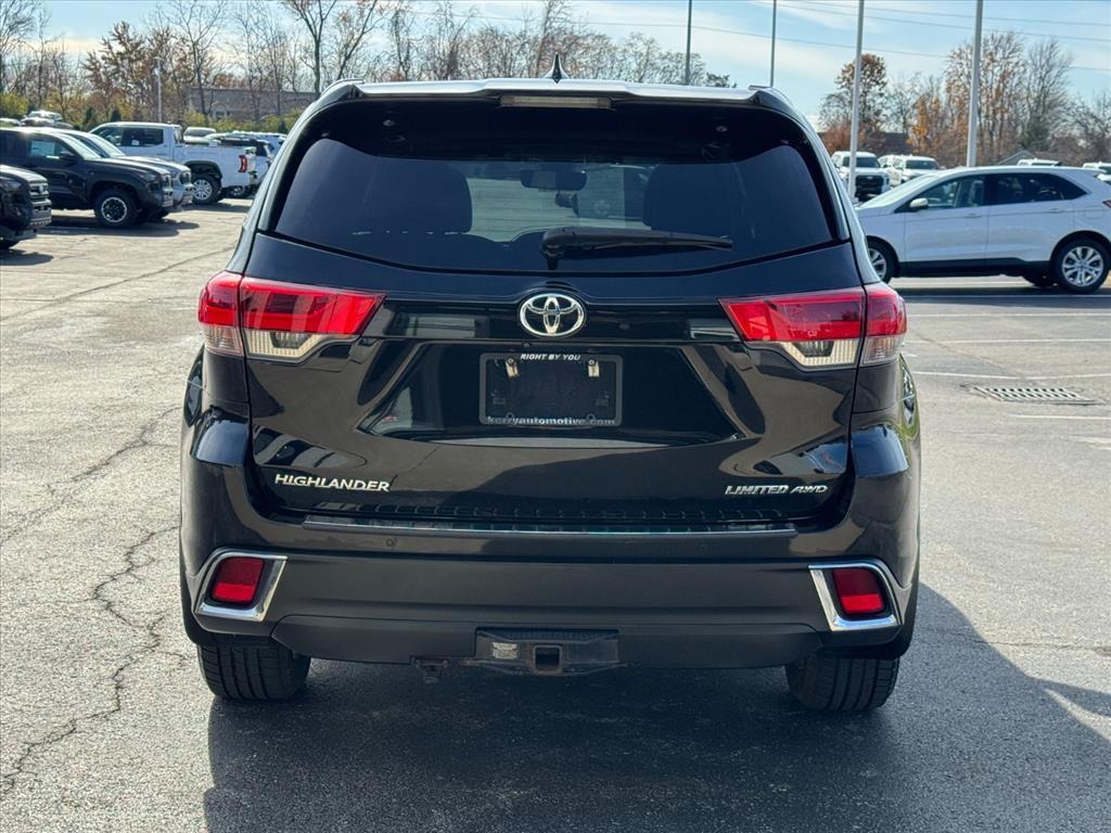 used 2019 Toyota Highlander car, priced at $33,950