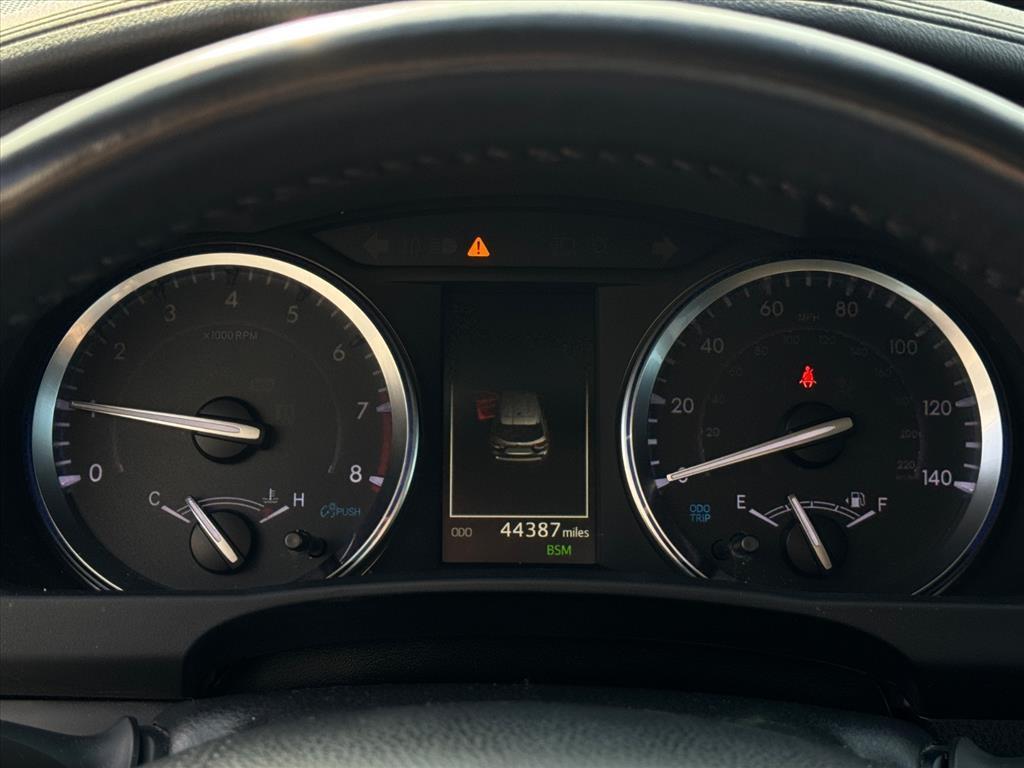 used 2019 Toyota Highlander car, priced at $33,950