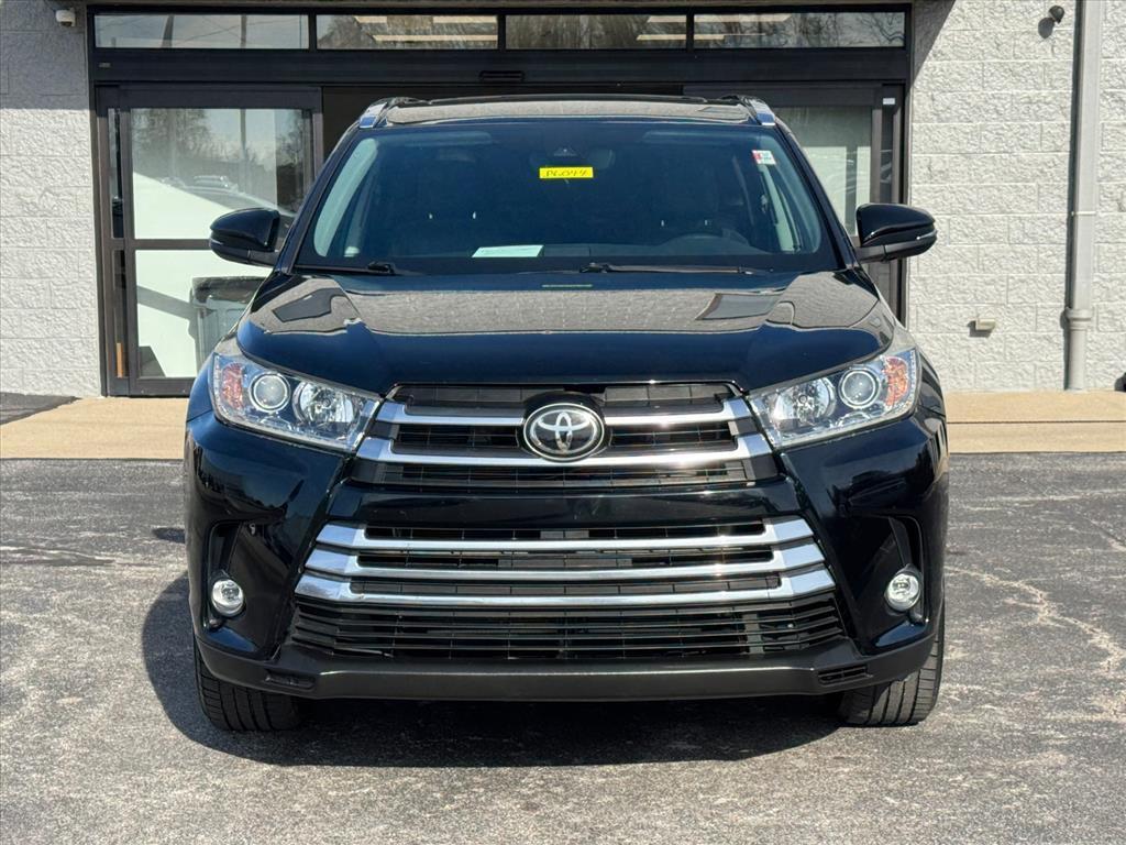 used 2019 Toyota Highlander car, priced at $33,950