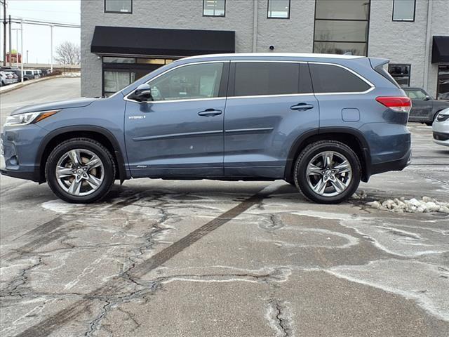 used 2018 Toyota Highlander Hybrid car, priced at $27,950