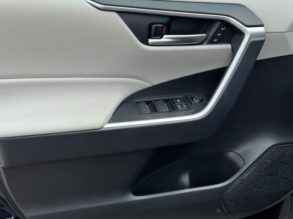 new 2025 Toyota RAV4 car, priced at $39,783