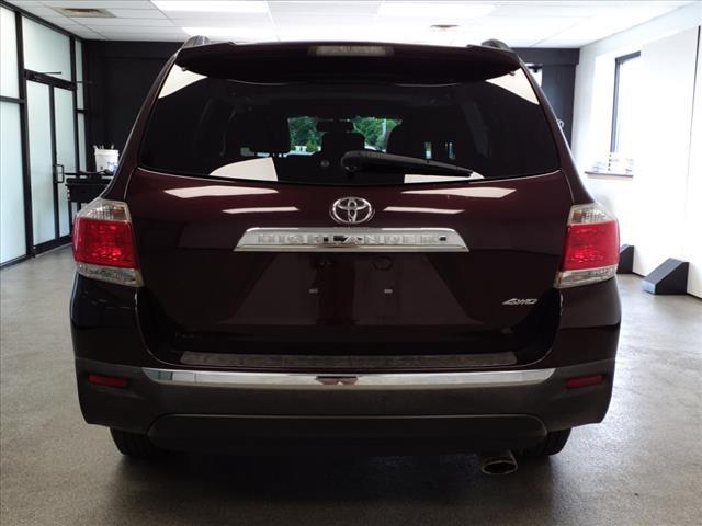 used 2011 Toyota Highlander car