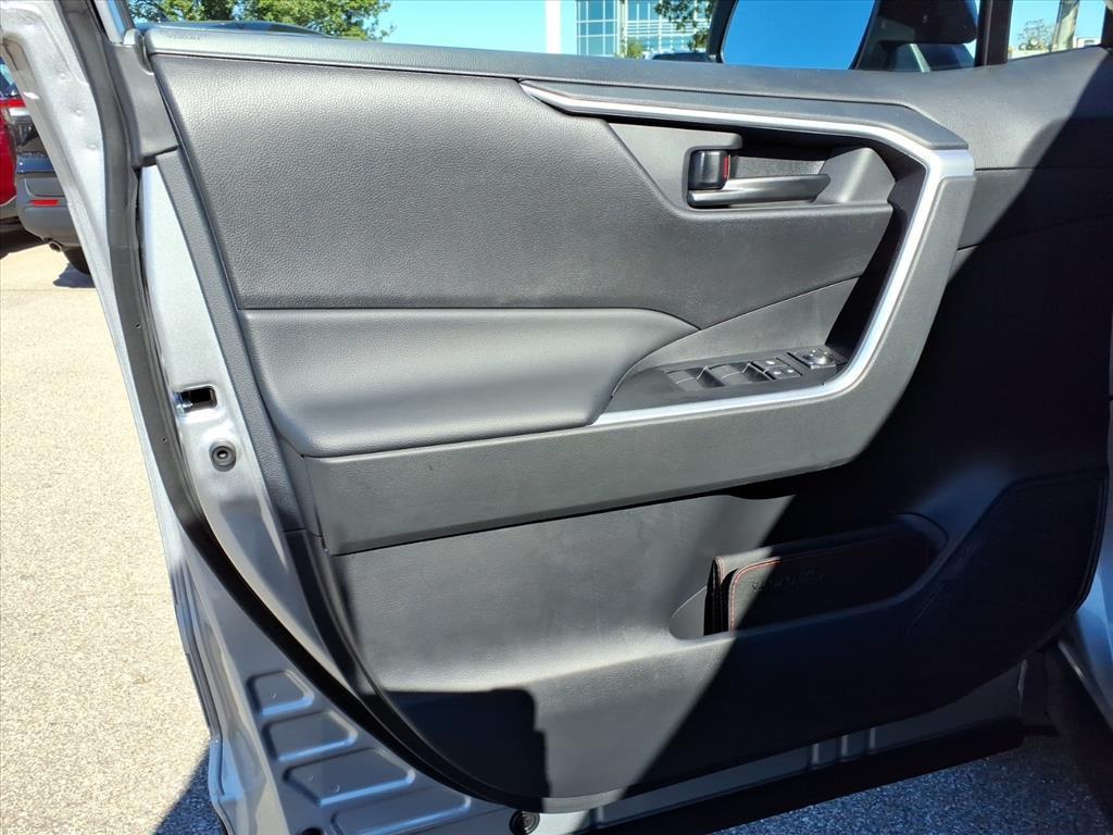 new 2025 Toyota RAV4 car, priced at $32,977