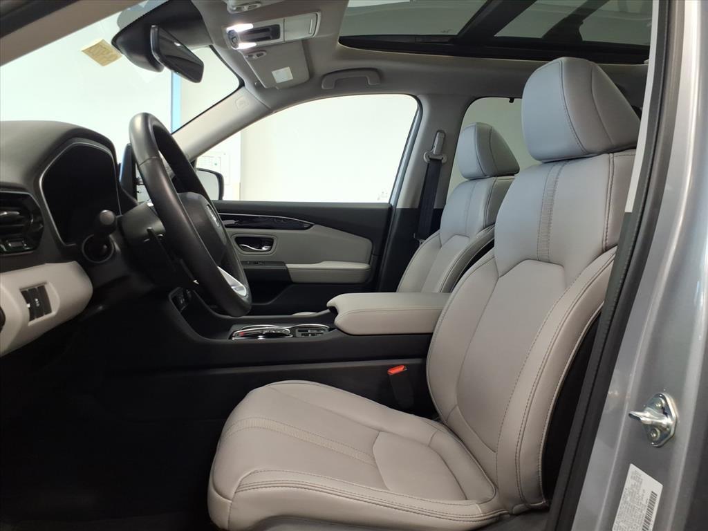 used 2024 Honda Pilot car, priced at $44,950