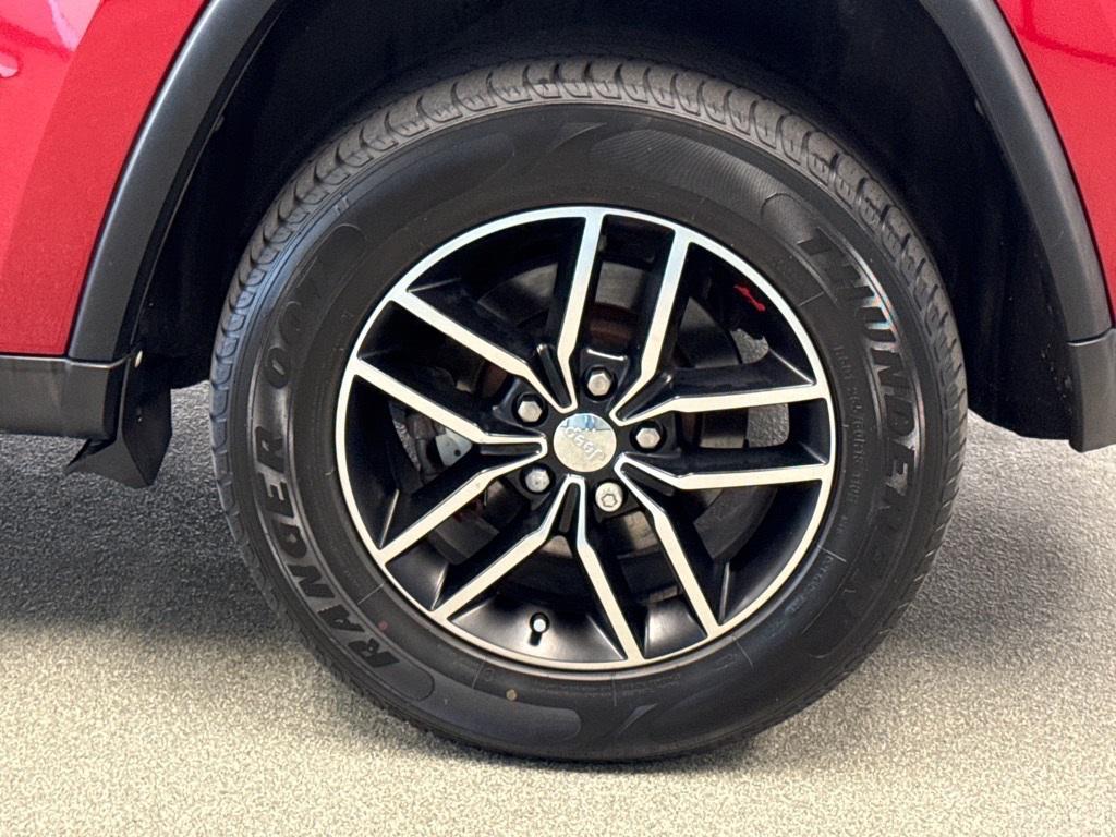 used 2017 Jeep Grand Cherokee car, priced at $15,950