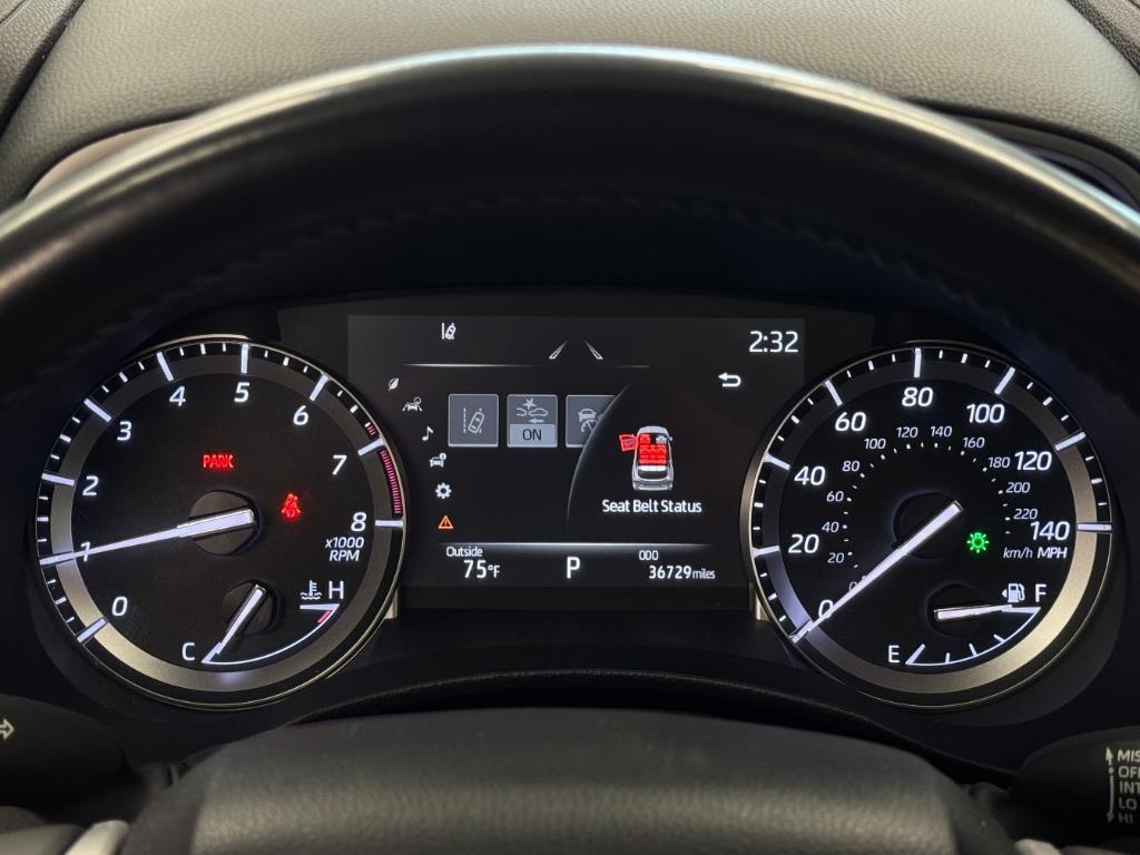 used 2022 Toyota Highlander car, priced at $39,950