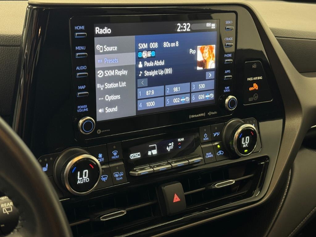 used 2022 Toyota Highlander car, priced at $39,950