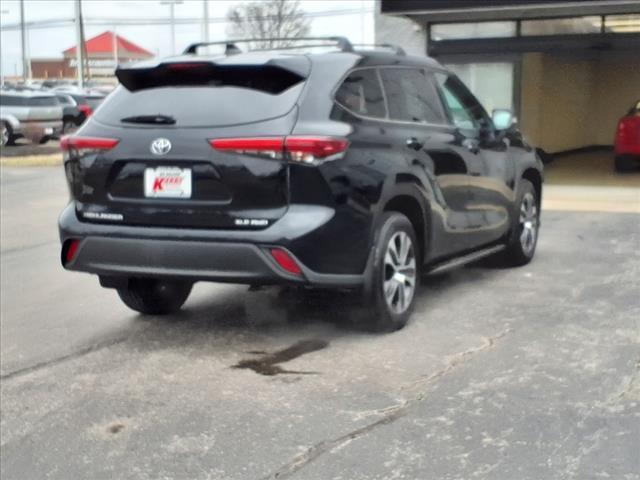 used 2020 Toyota Highlander car, priced at $29,950