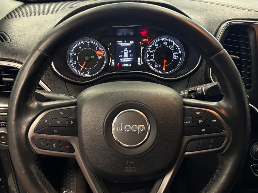 used 2019 Jeep Cherokee car, priced at $13,950