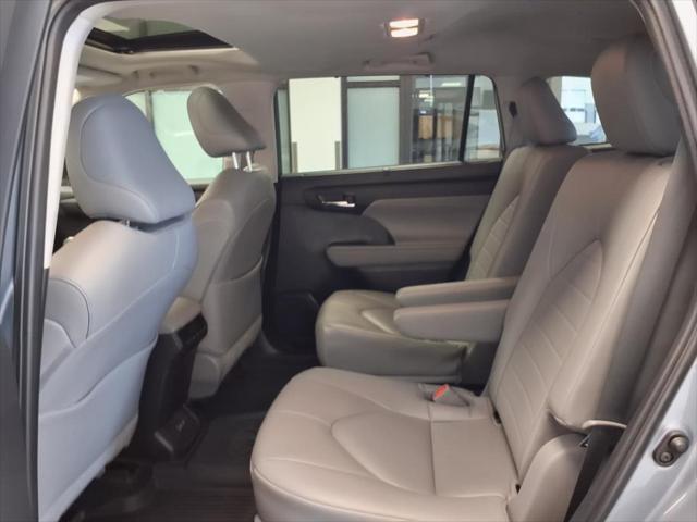 used 2023 Toyota Highlander car, priced at $38,950