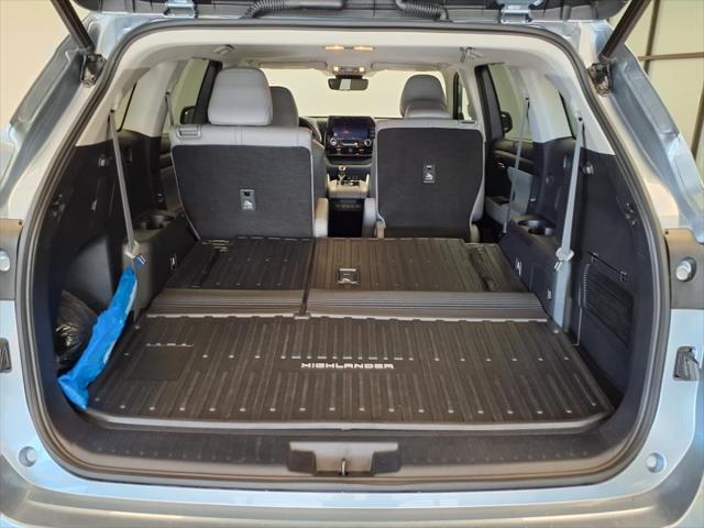 used 2023 Toyota Highlander car, priced at $38,950