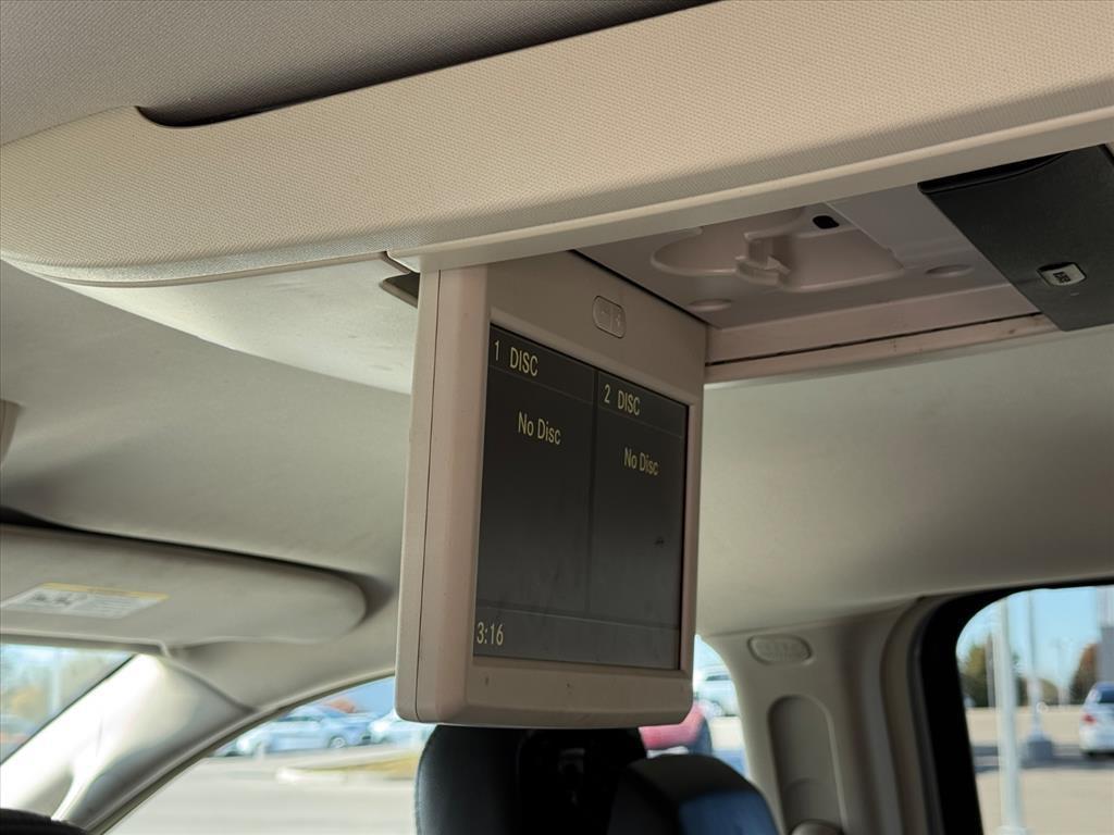 used 2016 Chrysler Town & Country car, priced at $7,950