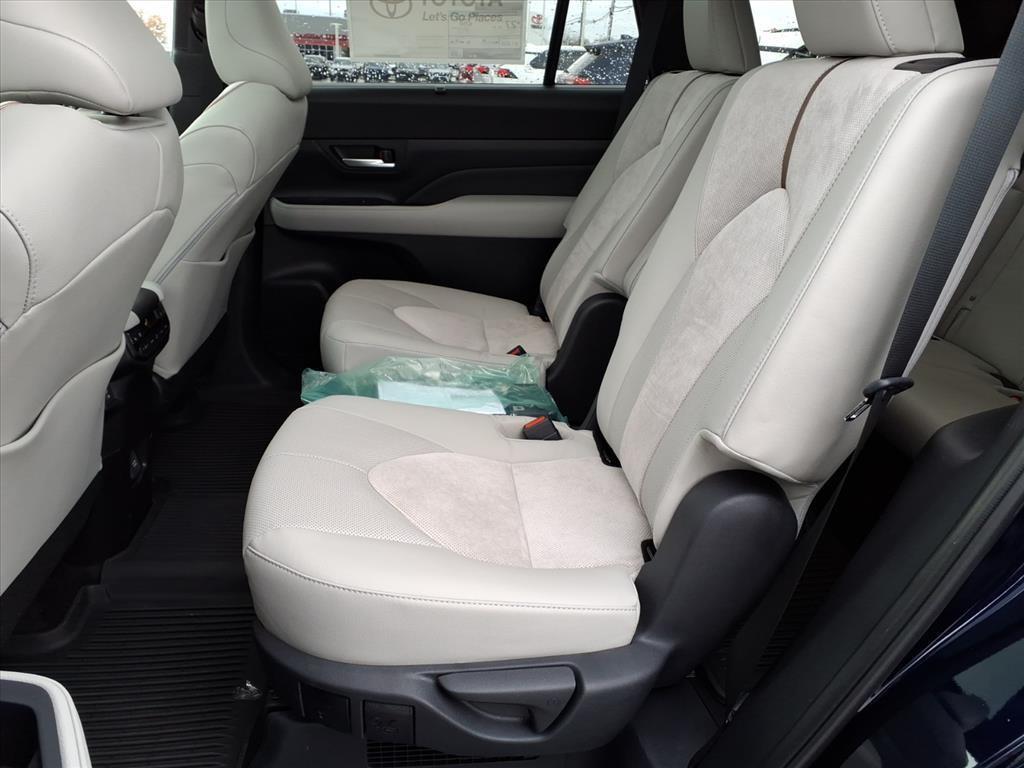 new 2026 Toyota Grand Highlander Hybrid car, priced at $64,561