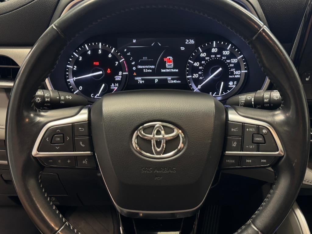 used 2020 Toyota Highlander car, priced at $26,950