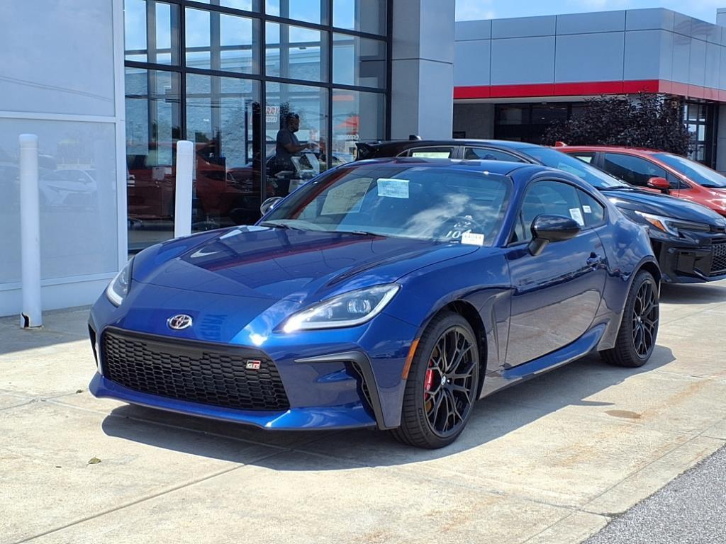 new 2025 Toyota GR86 car, priced at $39,308