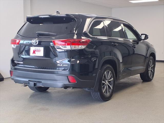 used 2017 Toyota Highlander car, priced at $21,550