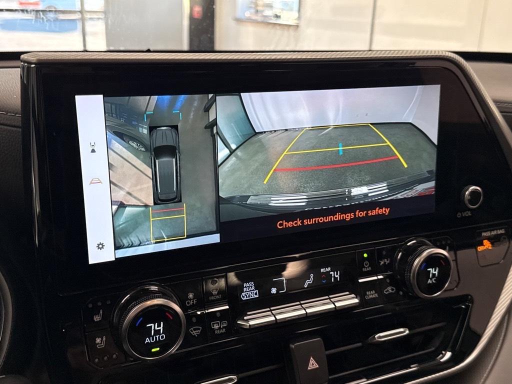 used 2023 Toyota Highlander car, priced at $43,950