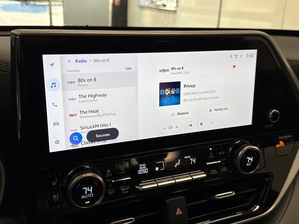 used 2023 Toyota Highlander car, priced at $43,950