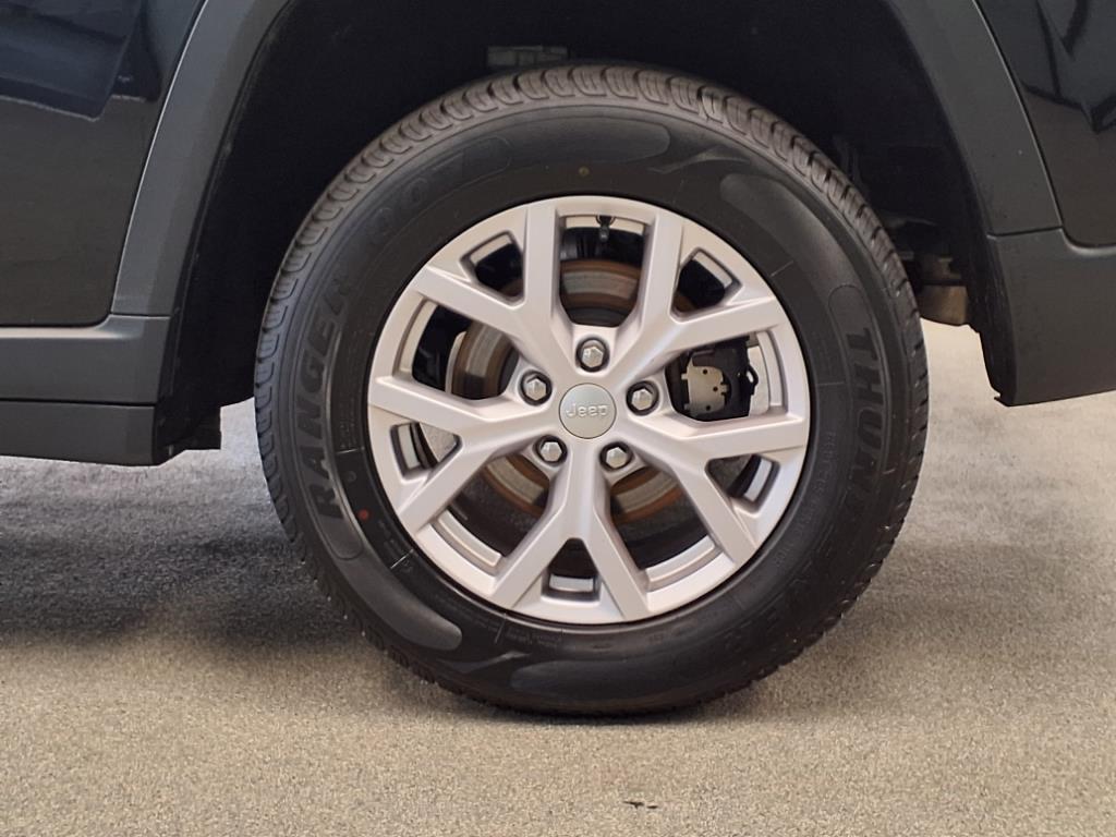 used 2022 Jeep Grand Cherokee car, priced at $28,950