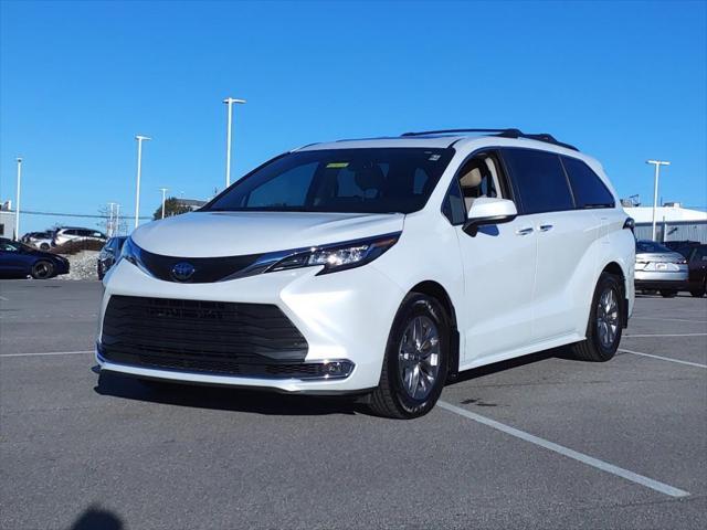 used 2022 Toyota Sienna car, priced at $42,950