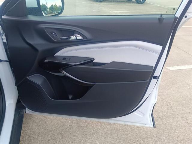 used 2025 Chevrolet Trax car, priced at $20,888