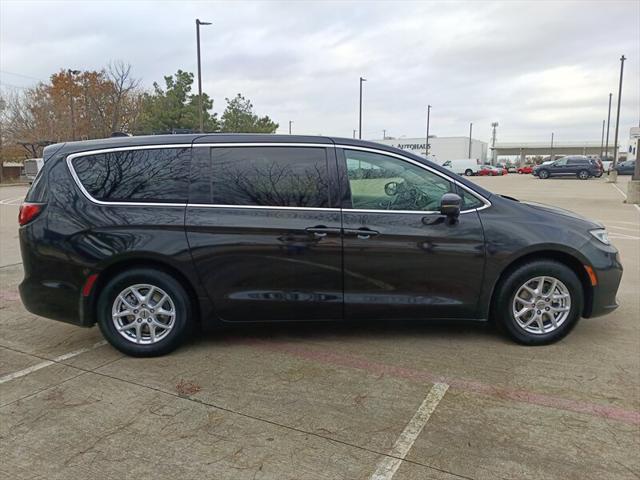 used 2023 Chrysler Pacifica car, priced at $25,888