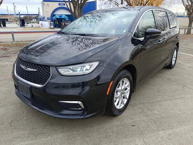 used 2023 Chrysler Pacifica car, priced at $25,888