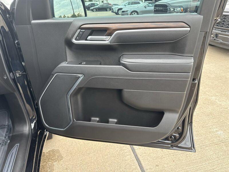 used 2025 GMC Sierra 1500 car, priced at $39,888