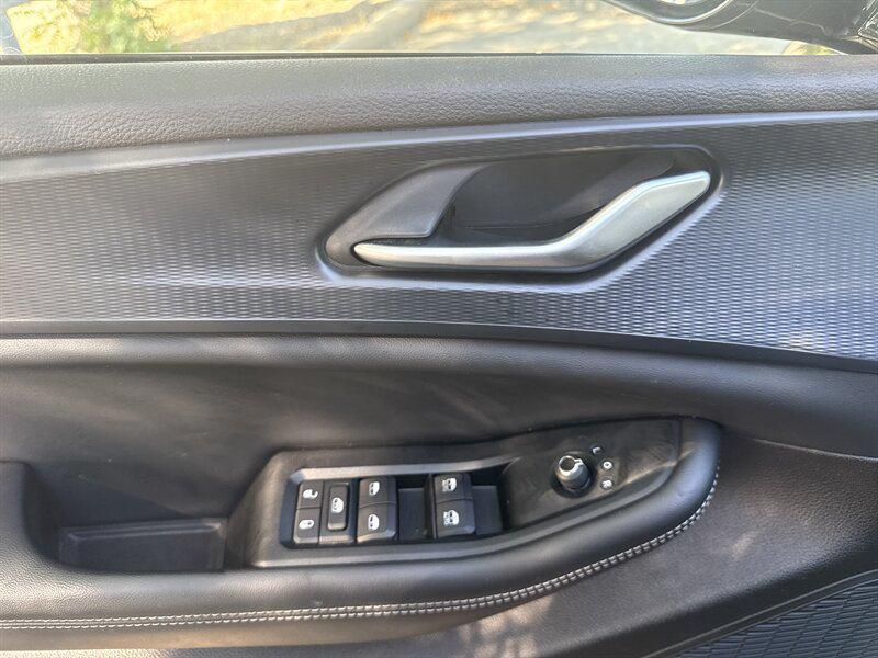 used 2024 Jeep Grand Cherokee L car, priced at $28,888