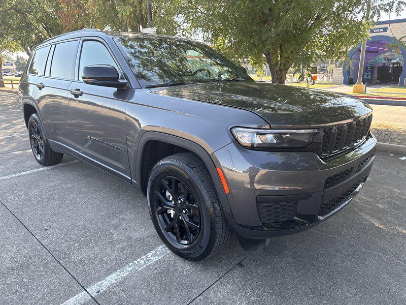 used 2024 Jeep Grand Cherokee L car, priced at $28,888