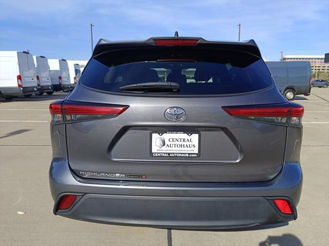 used 2023 Toyota Highlander car, priced at $28,888