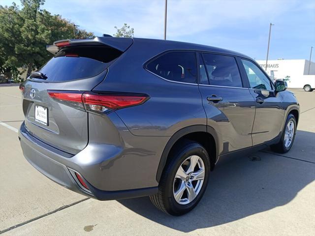 used 2023 Toyota Highlander car, priced at $28,888