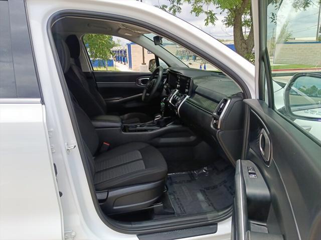 used 2023 Kia Sorento car, priced at $23,888