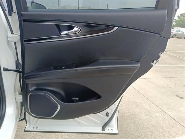 used 2022 Lincoln Nautilus car, priced at $29,888