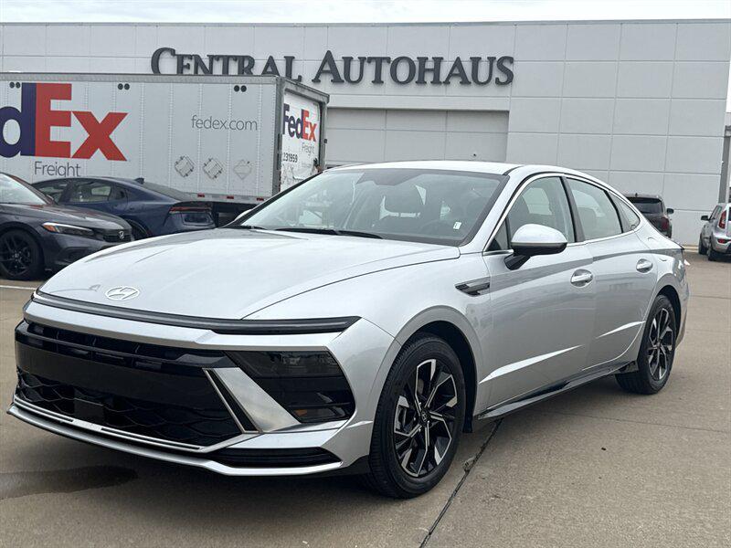 used 2025 Hyundai Sonata car, priced at $23,888