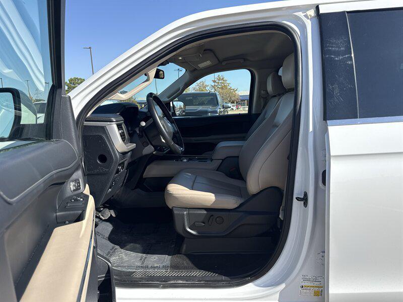 used 2024 Ford Expedition car, priced at $43,888