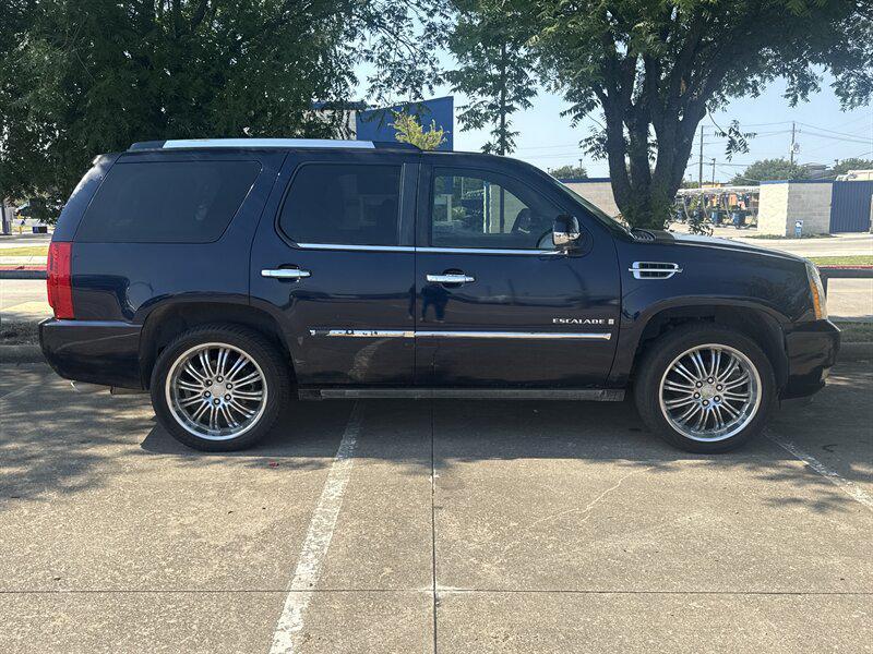 used 2008 Cadillac Escalade car, priced at $6,889