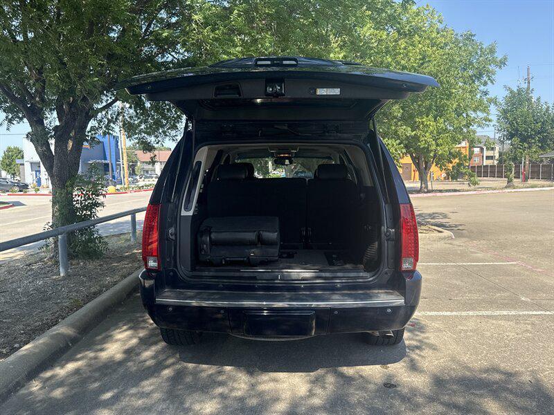 used 2008 Cadillac Escalade car, priced at $6,889