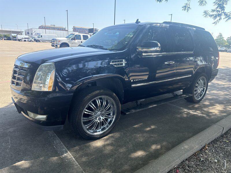 used 2008 Cadillac Escalade car, priced at $6,889