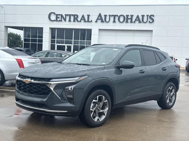 used 2025 Chevrolet Trax car, priced at $22,888