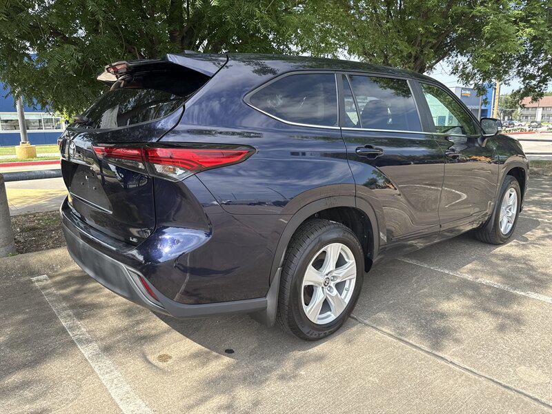 used 2023 Toyota Highlander car, priced at $32,888
