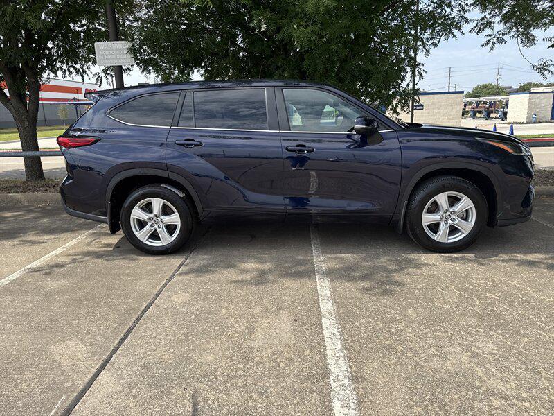 used 2023 Toyota Highlander car, priced at $32,888