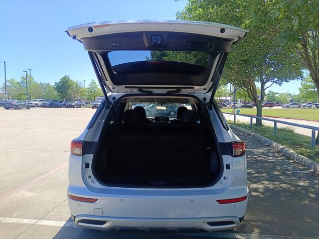used 2024 Mitsubishi Outlander car, priced at $27,888