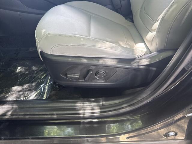 used 2025 Hyundai SANTA CRUZ car, priced at $26,888