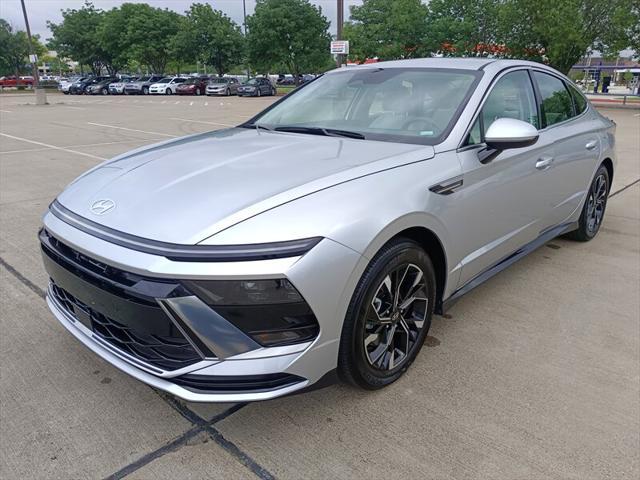 used 2025 Hyundai Sonata car, priced at $25,888