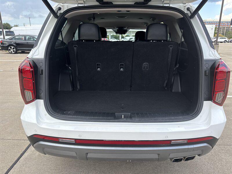 used 2025 Hyundai Palisade car, priced at $34,888