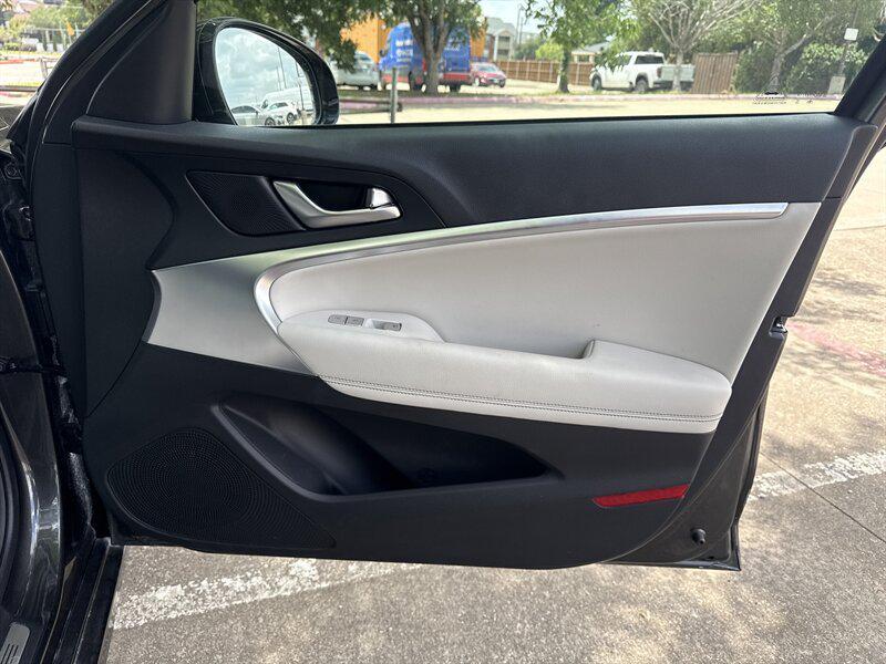 used 2025 Genesis G70 car, priced at $31,888
