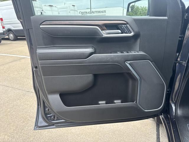 used 2025 GMC Sierra 1500 car, priced at $43,888